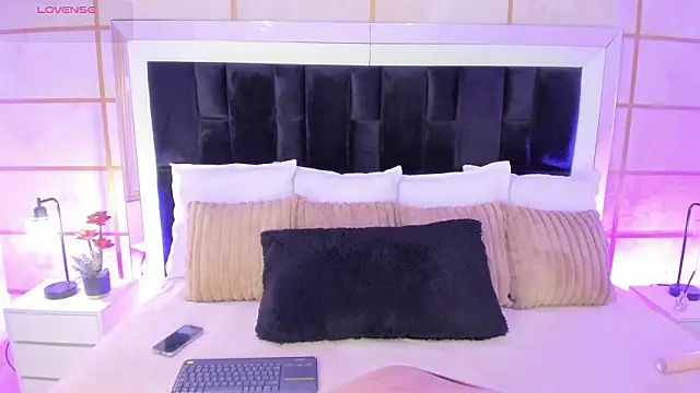 GretaVelvet online show from 02-02-26, 07:35