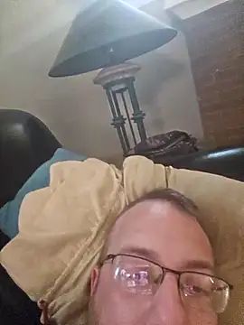 Snapshot of MEAT4urGRILL chatting on 10-10-25, 09:15 MEAT4urGRILL online show from 10-10-25, 09:15