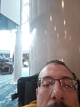 Snapshot of MEAT4urGRILL chatting on 11-09-25, 06:01 MEAT4urGRILL online show from 11-09-25, 06:01