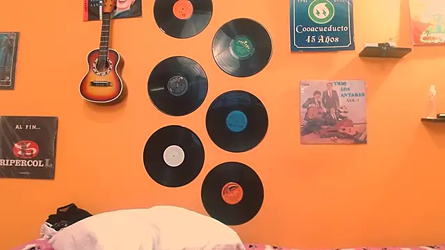 meisevil77 online show from 11-04-25, 02:26