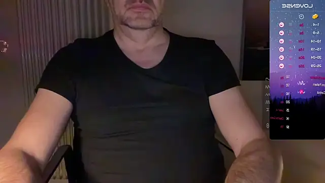 Snapshot of german9inch chatting on 01-17-25, 11:29 german9inch online show from 01-17-25, 11:29