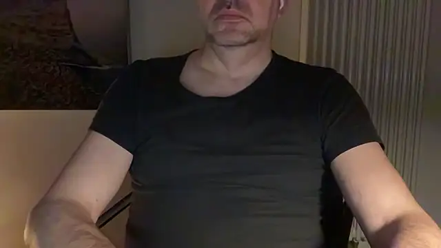 Snapshot of german9inch chatting on 02-16-25, 09:38 german9inch online show from 02-16-25, 09:38