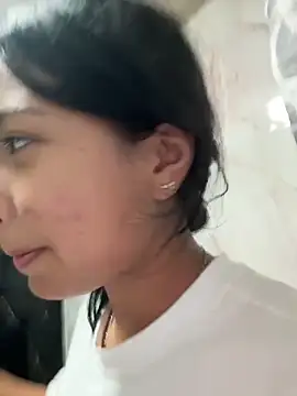 lynn9000 online show from 09-30-25, 06:41