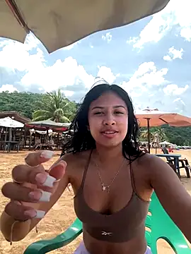 lynn9000 online show from 09-18-25, 04:43