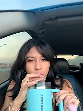 lynn9000 online show from 11-15-25, 09:41