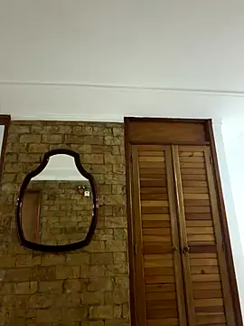 lynn9000 online show from 12-23-25, 01:38