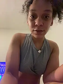 Snapshot of Velvetraexo chatting on 04-19-26, 04:52 Velvetraexo online show from 04-19-26, 04:52