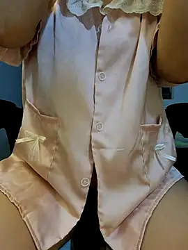 Bee sweet online show from 04-21-26, 04:13