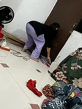 hiddennisha online show from 10-18-25, 01:57