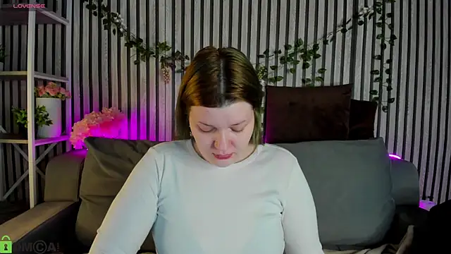 Michele Greenn online show from 02-12-26, 01:05