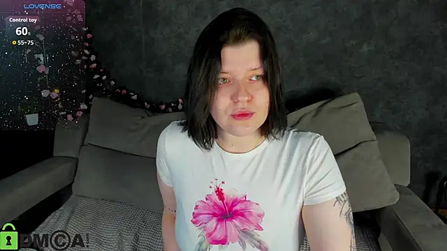 Michele Greenn online show from 10-24-25, 01:15