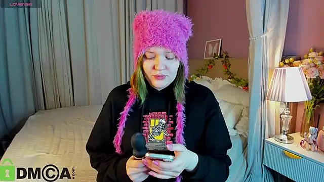 Michele Greenn online show from 01-11-26, 01:01