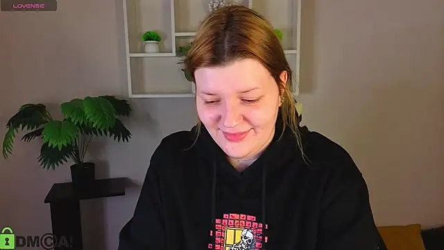 Michele Greenn online show from 02-25-26, 01:06