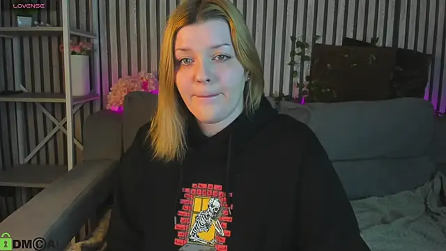 Michele Greenn online show from 04-10-26, 01:12