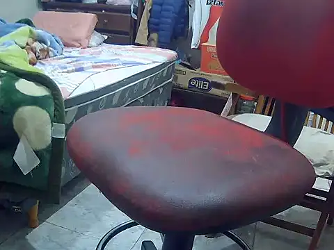 Snapshot of CesarLeyess chatting on 10-20-25, 08:26 CesarLeyess online show from 10-20-25, 08:26
