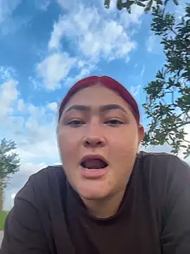 Snapshot of Rouse-Antonella chatting on 11-02-25, 10:04 Rouse-Antonella online show from 11-02-25, 10:04