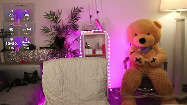 NovaHollisx online show from 02-04-26, 04:51