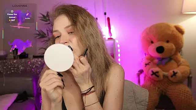 NovaHollisx online show from 02-16-26, 04:55