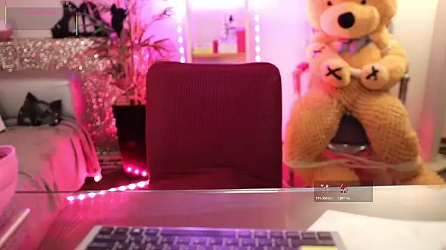 NovaHollisx online show from 04-03-26, 02:40