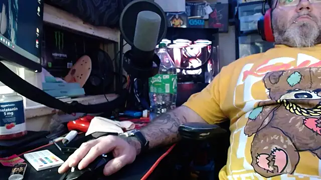 Snapshot of twistedj83 chatting on 01-15-26, 10:29 twistedj83 online show from 01-15-26, 10:29