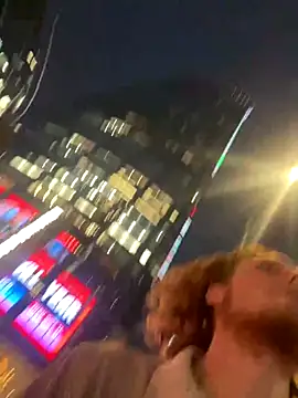 Snapshot of BIGxRED chatting on 09-18-25, 02:25 BIGxRED online show from 09-18-25, 02:25