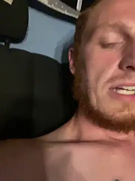 Snapshot of BIGxRED chatting on 09-19-25, 10:19 BIGxRED online show from 09-19-25, 10:19