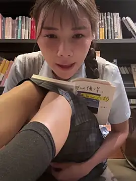 Adora188 online show from 10-15-25, 06:54