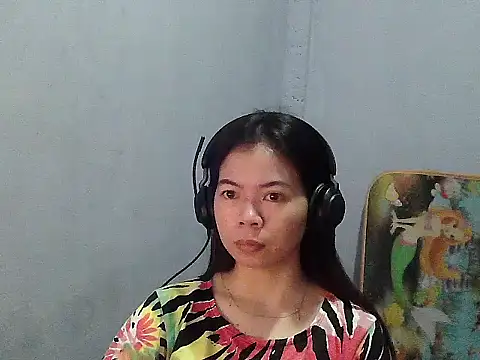SweetSexyTrixie online show from 05-06-26, 08:24