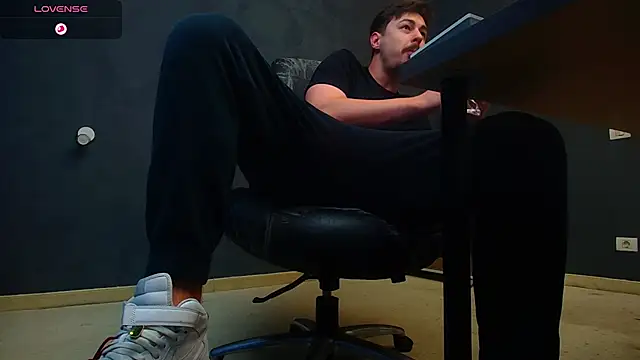 EnzoRace online show from 11-05-25, 06:05