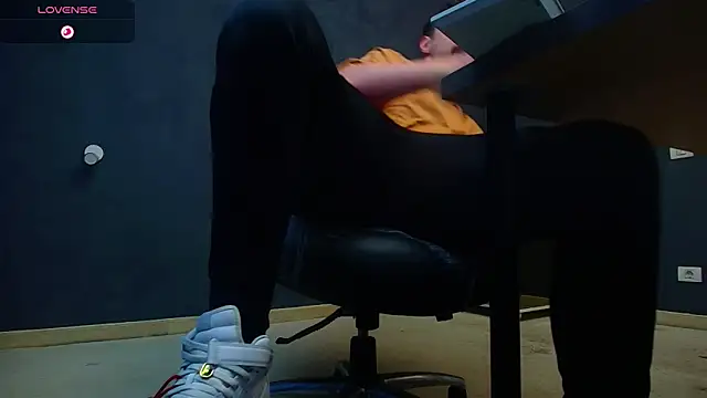 EnzoRace online show from 11-06-25, 06:06