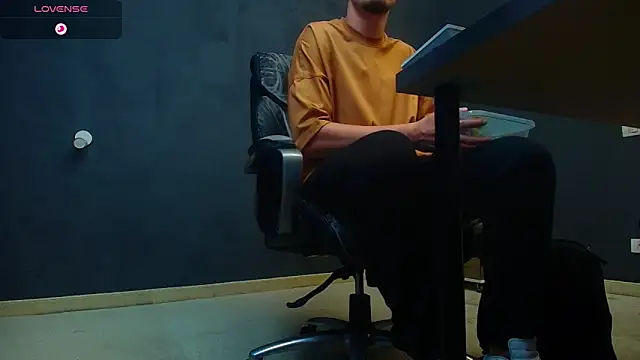 EnzoRace online show from 10-09-25, 05:19