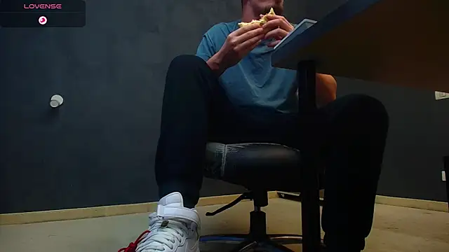 EnzoRace online show from 10-10-25, 05:30