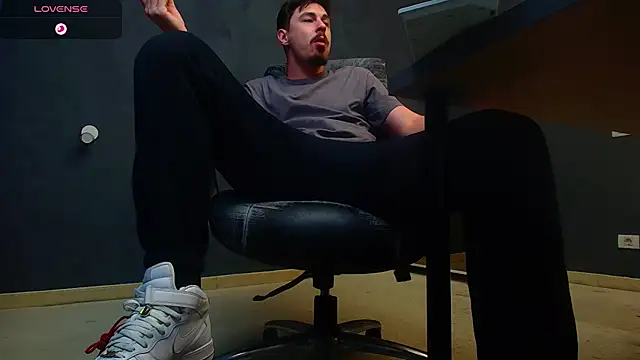 EnzoRace online show from 11-04-25, 05:55