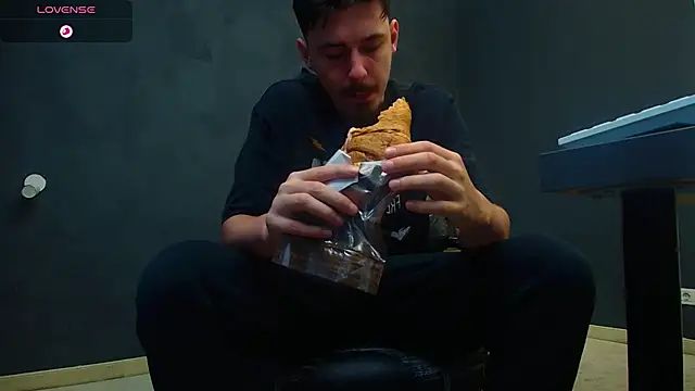 EnzoRace online show from 09-14-25, 04:46