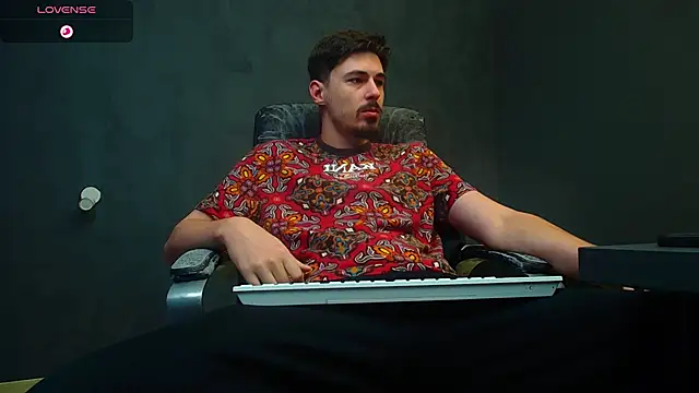 EnzoRace online show from 09-27-25, 05:02