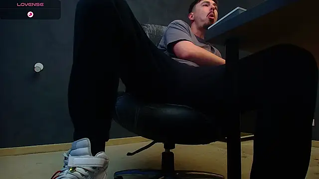 EnzoRace online show from 11-13-25, 05:33