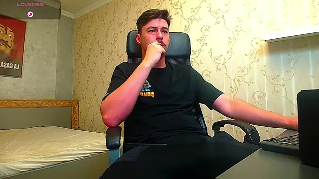 EnzoRace online show from 11-21-25, 05:50