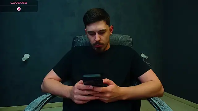 EnzoRace online show from 11-19-25, 05:51