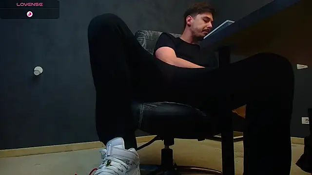 EnzoRace online show from 09-29-25, 04:52