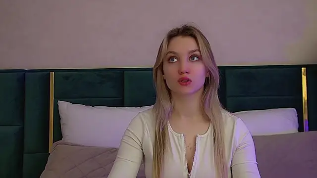 StacyEvances online show from 02-06-26, 06:09