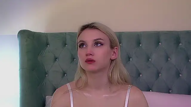 StacyEvances online show from 11-08-25, 06:17