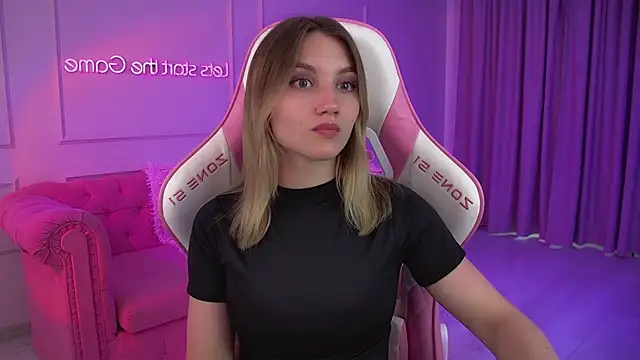 Snapshot of StacyEvances chatting on 07-05-26, 04:41 StacyEvances online show from 07-05-26, 04:41