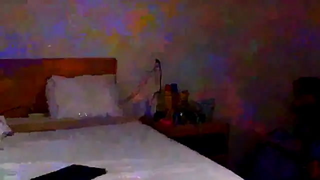 SparklesB1tch online show from 11-23-25, 11:31