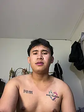 Snapshot of Adim-pinoy146 chatting on 07-06-26, 03:03 Adim-pinoy146 online show from 07-06-26, 03:03