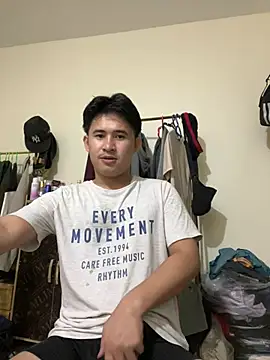 Snapshot of Adim-pinoy146 chatting on 06-24-26, 08:28 Adim-pinoy146 online show from 06-24-26, 08:28