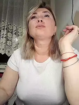 Snapshot of Xseniy chatting on 10-04-25, 07:15 Xseniy online show from 10-04-25, 07:15