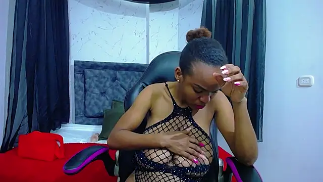 mia  thomson  online show from 12-14-25, 01:28