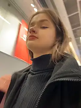 KittyQueeny online show from 10-24-25, 07:18