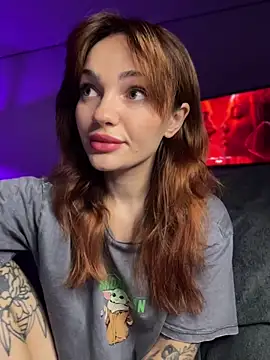 SaraLow online show from 12-02-25, 01:28