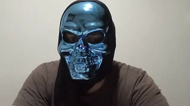 Snapshot of giova17cm chatting on 10-12-25, 09:27 giova17cm online show from 10-12-25, 09:27